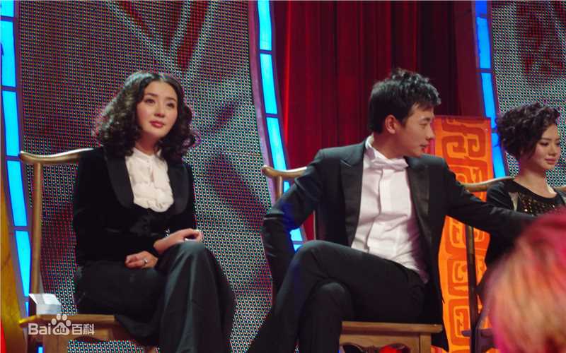 最新周牧茵(Zhou Muyin)在《美人心计》首映礼中的图集