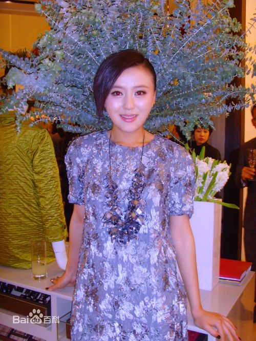 周牧茵(Zhou Muyin)-牧牧新照前后照片