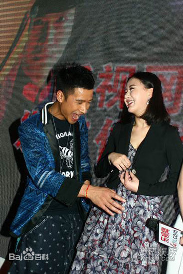 周牧茵(Zhou Muyin)藏心术发布会素颜照相册