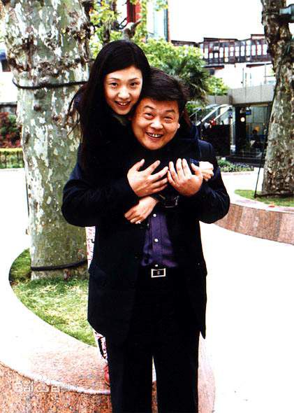 倪景阳景阳生活照素颜照壁纸