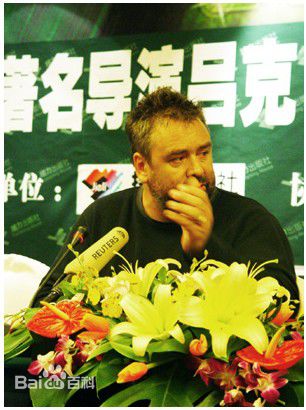 吕克·贝松(Luc Besson)出席活动照素颜照壁纸