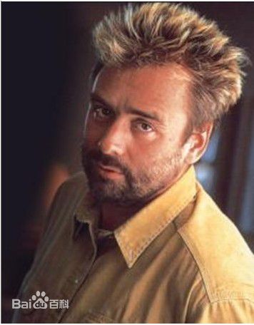 吕克·贝松(Luc Besson)出席活动照素颜照壁纸