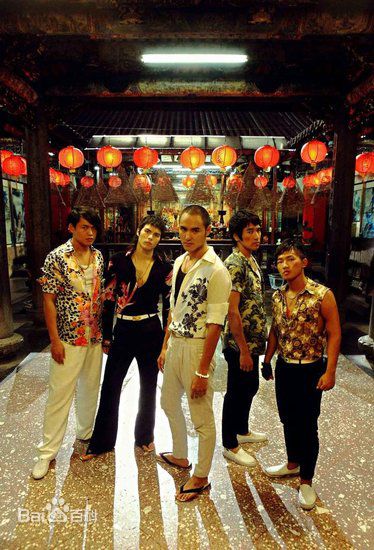 高清黄镫辉性感图片