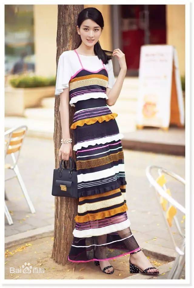 乔欣(Bridgette)最新2017年杂志壁纸