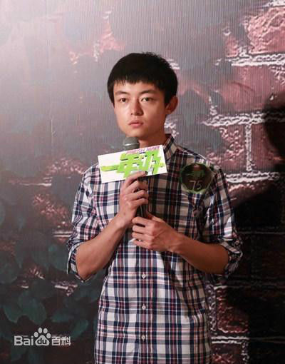 最新万国鹏性感图片