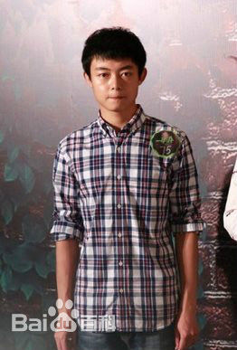 最新万国鹏性感图片