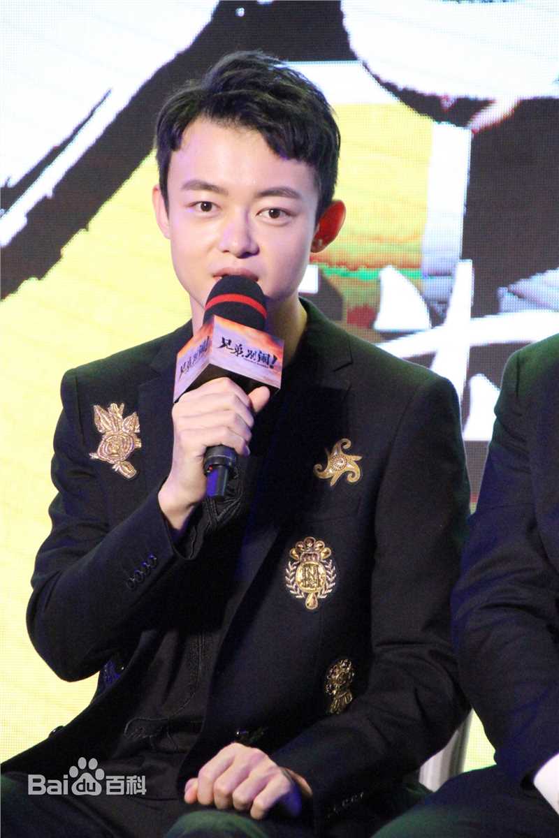 万国鹏《兄弟，别闹！》开机最新剧照