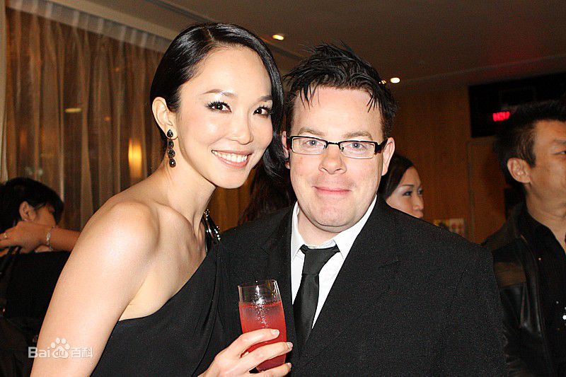 范文芳(Fann Wong)龙舞图片图集