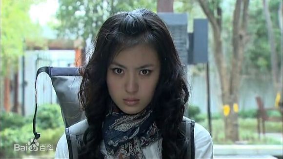 最优质周放(Cassie)在《丑女无敌完美季》阿黛尔中的