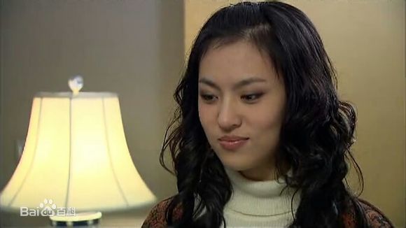 最优质周放(Cassie)在《丑女无敌完美季》阿黛尔中的