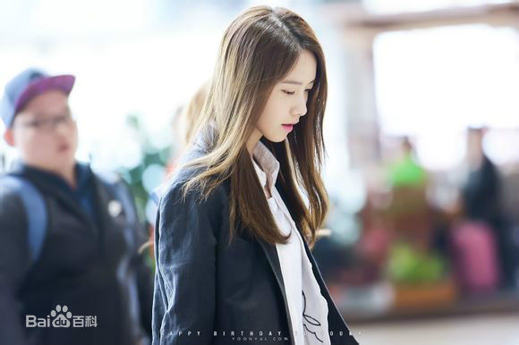 林允儿(Lim Yoon A、 、ユナ)机场图片图集