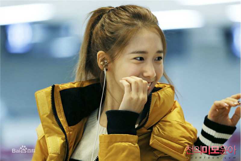 林允儿(Lim Yoon A、 、ユナ)机场图片图集