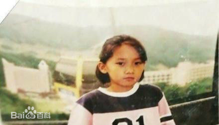 林允儿(Lim Yoon A、 、ユナ)童年照生活照相册