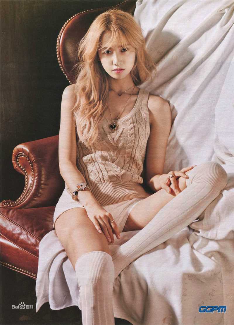 林允儿(Lim Yoon A、 、ユナ)金发允儿素颜照壁纸