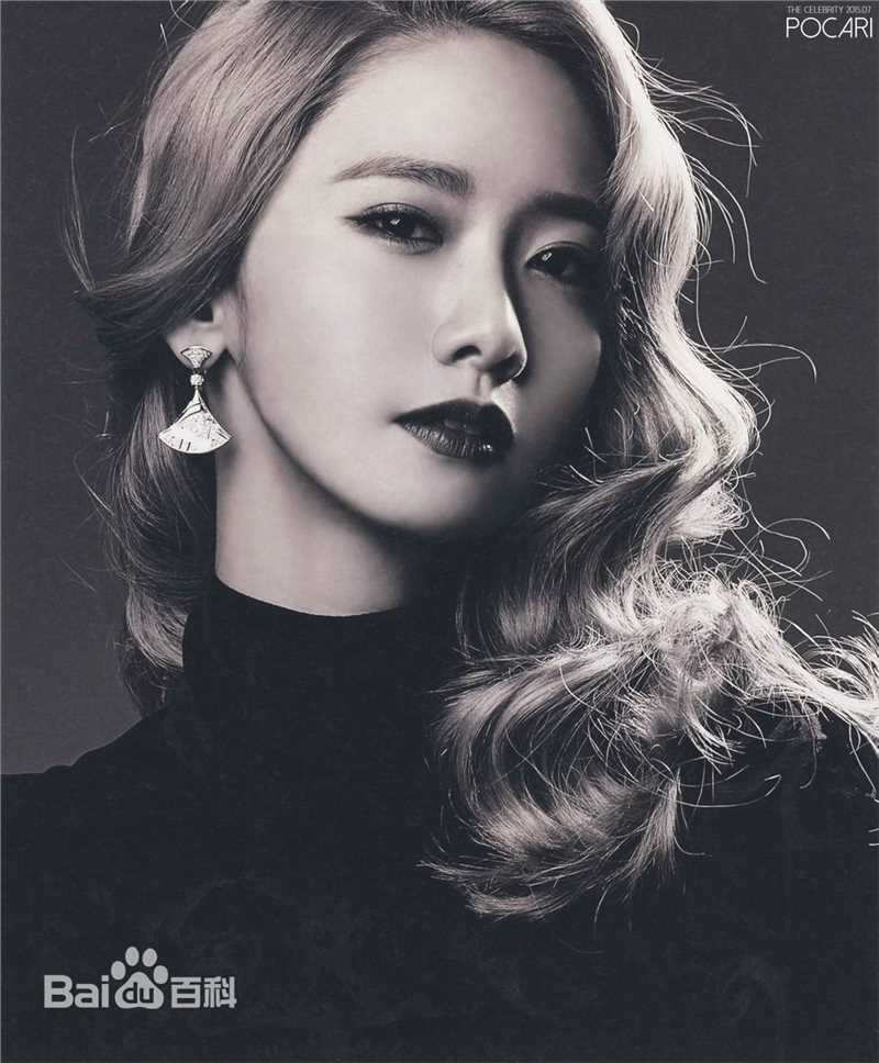 林允儿(Lim Yoon A、 、ユナ)金发允儿素颜照壁纸