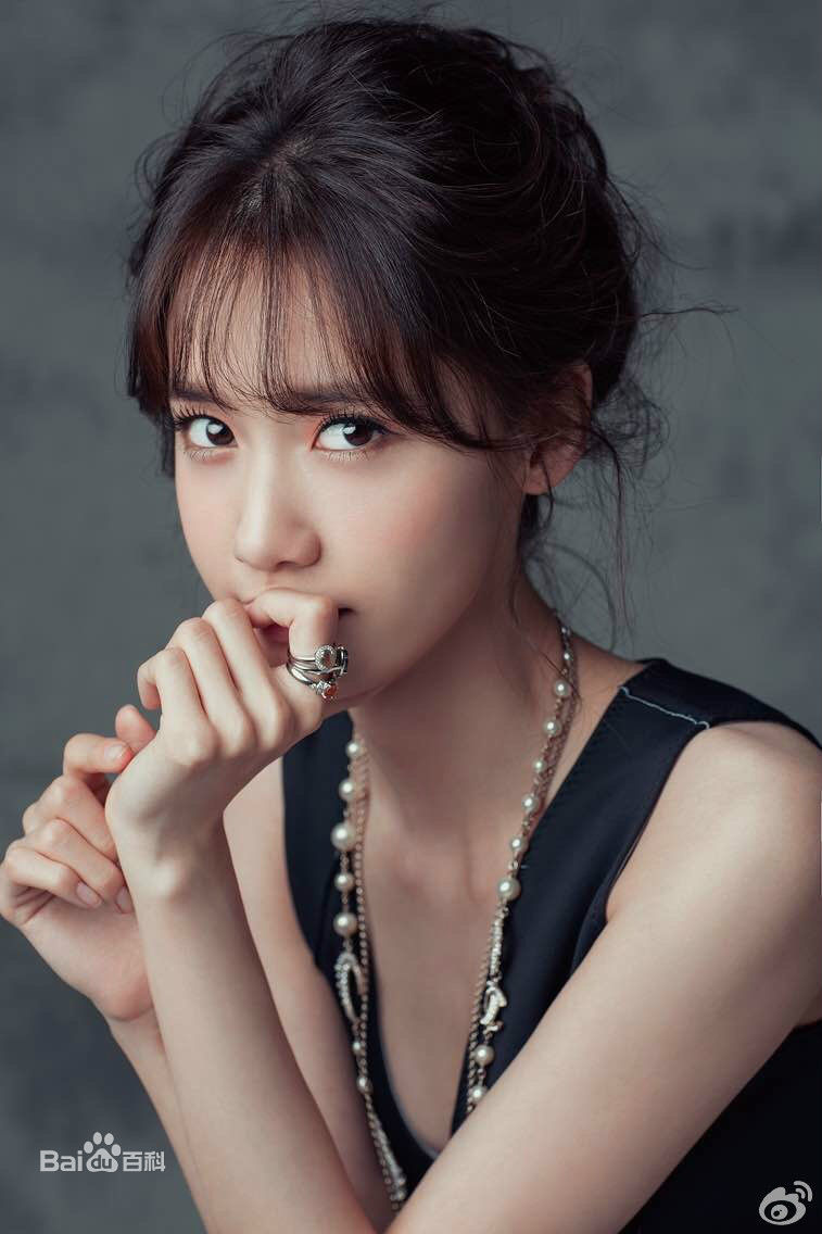 林允儿(Lim Yoon A、 、ユナ)空气刘海允儿生活照相册