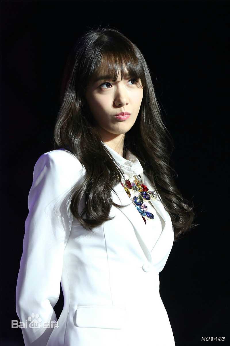 林允儿(Lim Yoon A、 、ユナ)空气刘海允儿生活照相册