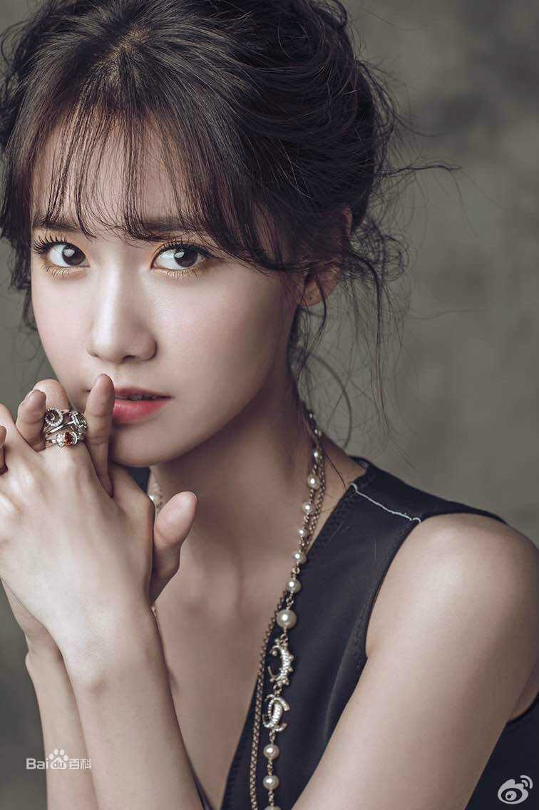 林允儿(Lim Yoon A、 、ユナ)空气刘海允儿生活照相册