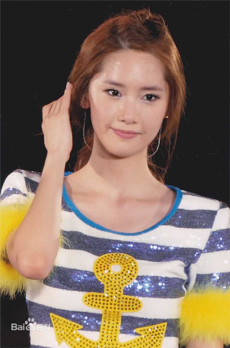 最新林允儿(Lim Yoon A、 、ユナ)精彩图册1