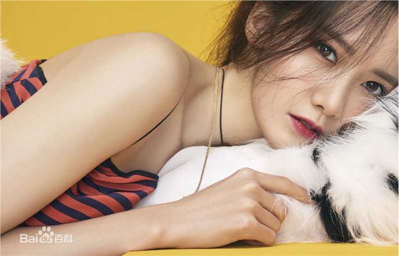 最优质林允儿(Lim Yoon A、 、ユナ)在《VOGUE》 台湾版中的相册