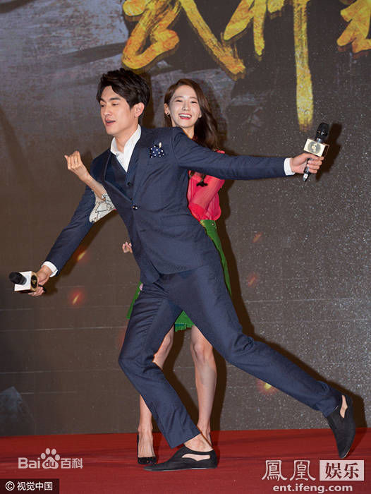 林允儿(Lim Yoon A、 、ユナ)160330 武神赵子龙发布会生活照