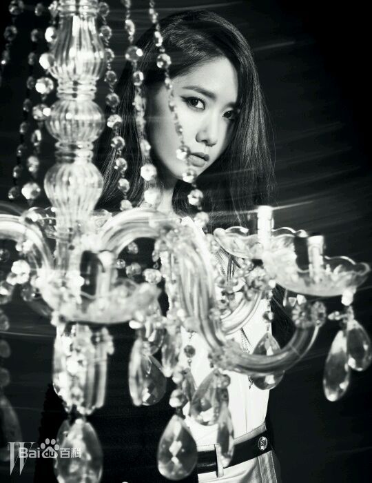 最优质林允儿(Lim Yoon A、 、ユナ)在《W Korea》中的相册