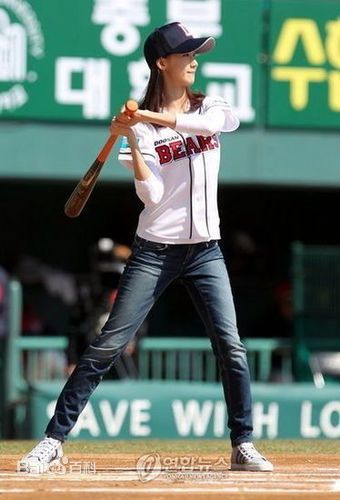 林允儿(Lim Yoon A、 、ユナ)精彩图册1