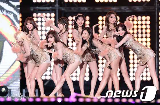 林允儿(Lim Yoon A、 、ユナ)161008 DMC festival壁纸壁纸