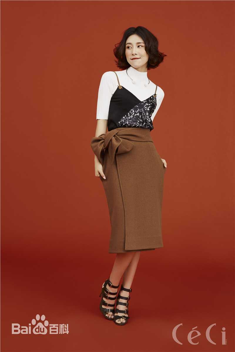 最新贾清(TingAnne)在《ceci》姐妹中的壁纸