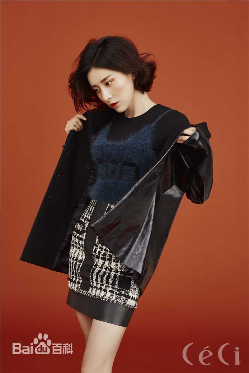 最新贾清(TingAnne)在《ceci》姐妹中的壁纸