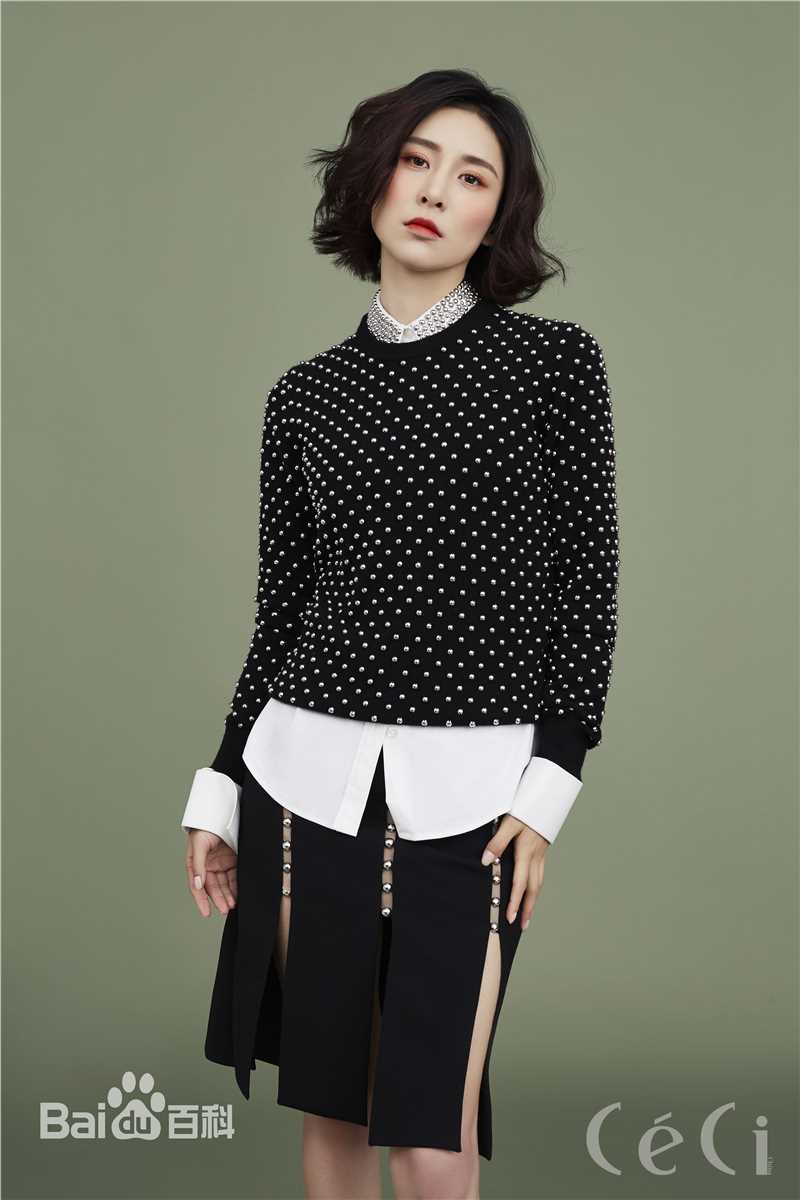 最新贾清(TingAnne)在《ceci》姐妹中的壁纸