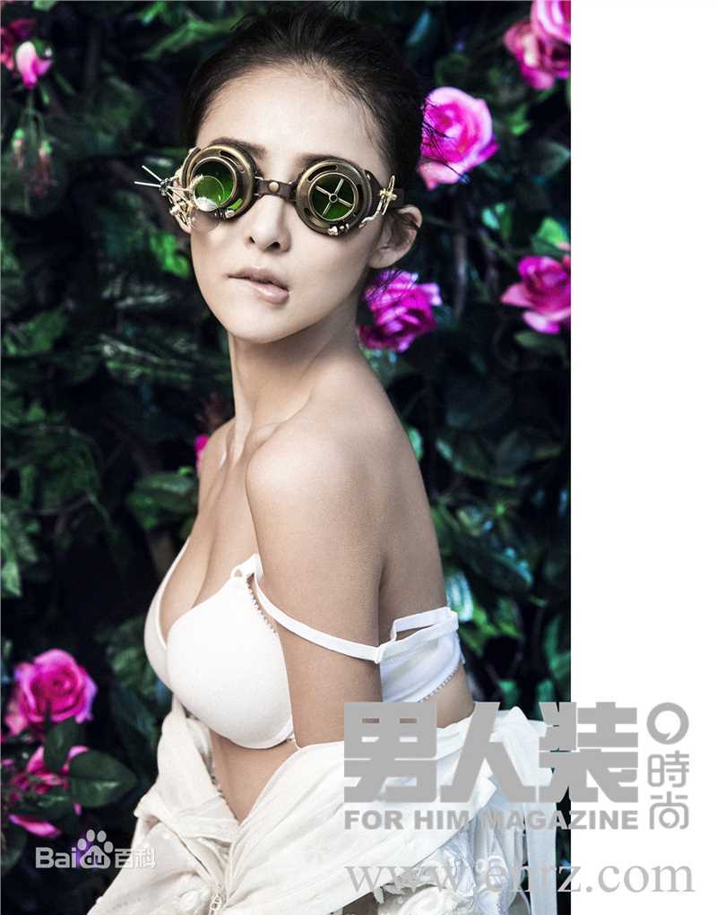 贾清(TingAnne)最新《男人装》封面图集