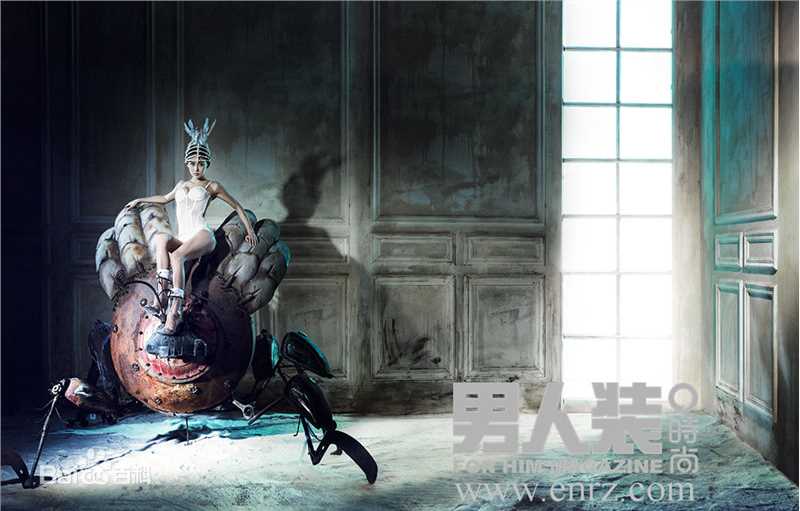 贾清(TingAnne)最新《男人装》封面图集