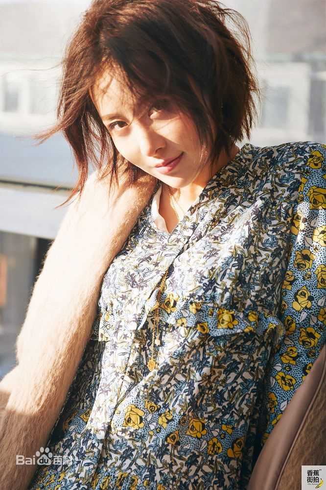 贾清(TingAnne)贾青香蕉街拍图片图册