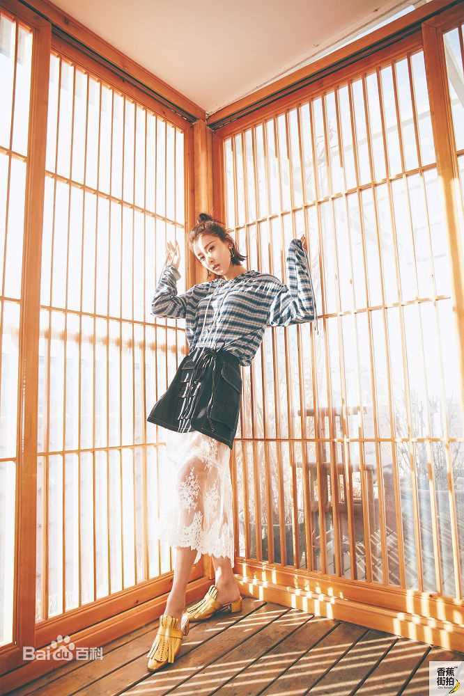 贾清(TingAnne)贾青香蕉街拍图片图册