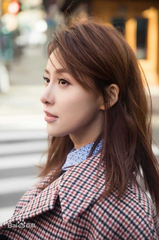 贾清(TingAnne)2018纽约时装周素颜照壁纸