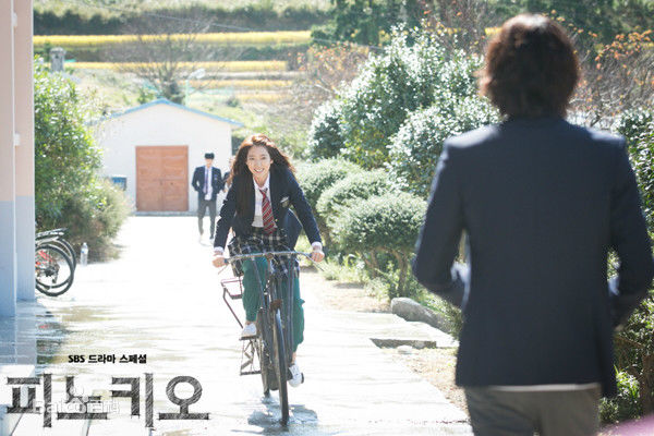 最新朴信惠((韩)、Park Shin Hye(罗马)、パク-シネ(日))在《匹诺曹》崔仁荷中的壁纸