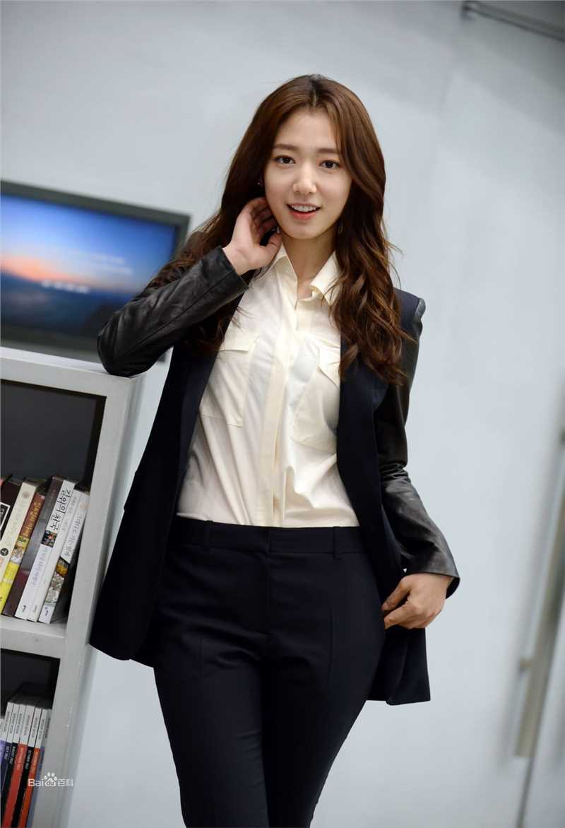 朴信惠((韩)、Park Shin Hye(罗马)、パク-シネ(日))采访前后照片