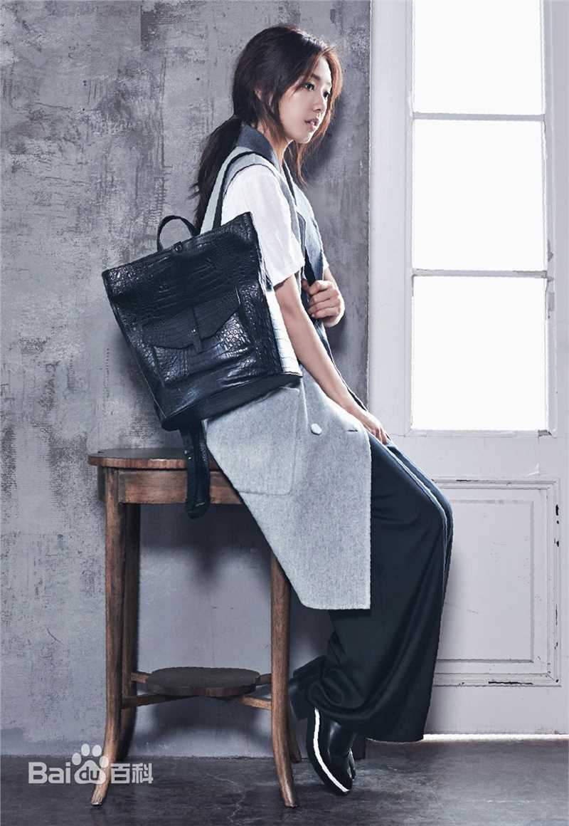 朴信惠((韩)、Park Shin Hye(罗马)、パク-シネ(日))BRUNOMAGLI壁纸壁纸