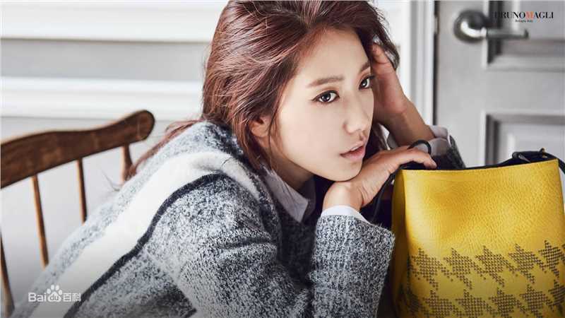 朴信惠((韩)、Park Shin Hye(罗马)、パク-シネ(日))BRUNOMAGLI壁纸壁纸