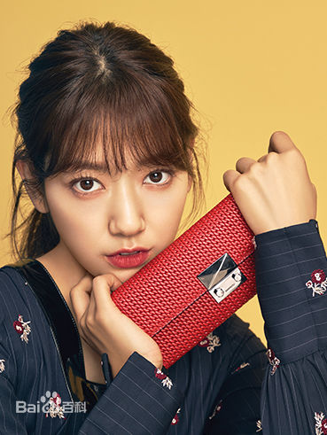 朴信惠((韩)、Park Shin Hye(罗马)、パク-シネ(日))BRUNOMAGLI壁纸壁纸