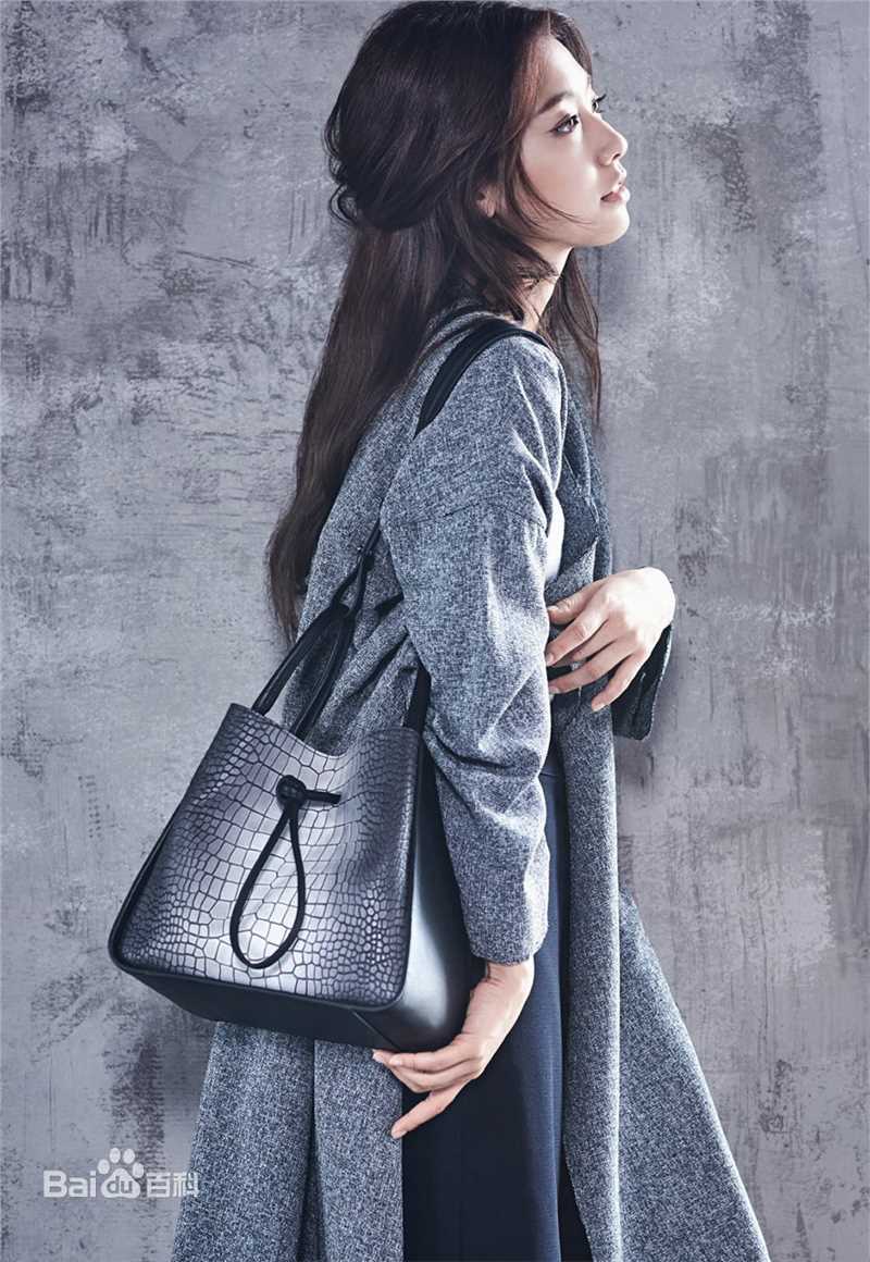 朴信惠((韩)、Park Shin Hye(罗马)、パク-シネ(日))BRUNOMAGLI壁纸壁纸