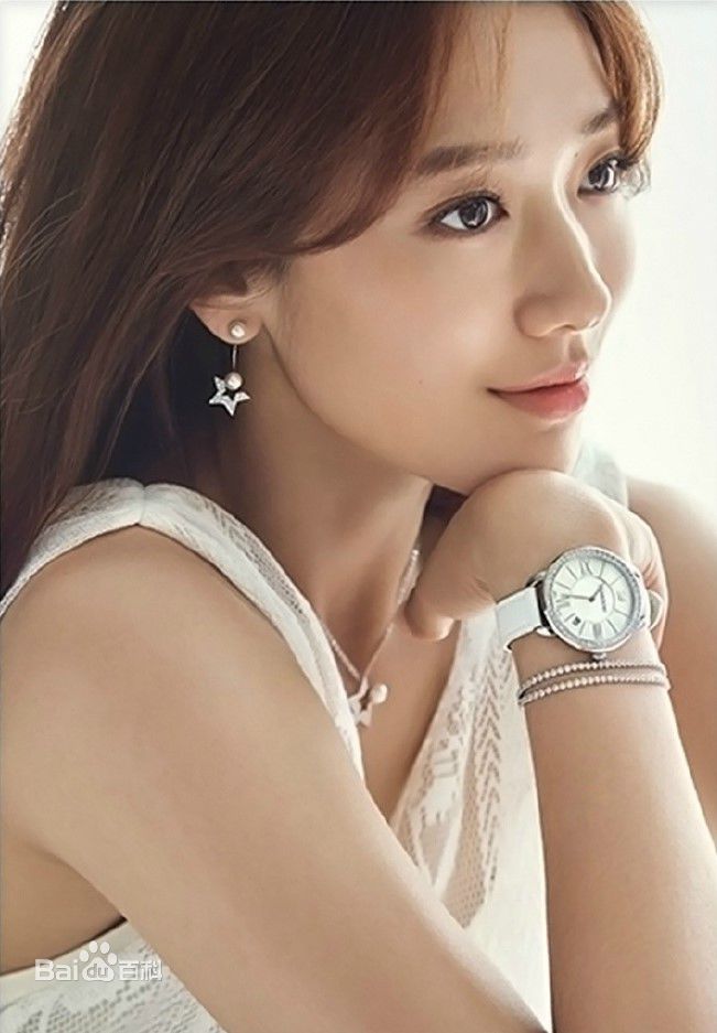 朴信惠((韩)、Park Shin Hye(罗马)、パク-シネ(日))施华洛世奇图片图册