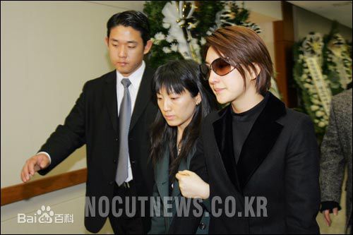 李恩珠(，Lee Eun joo)遗体告别图片图集