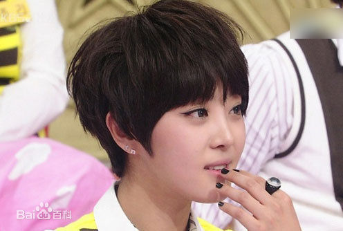 精选朴孝珍(（Narsha）/Park Hyo Jin)在《明星金钟》中的图册