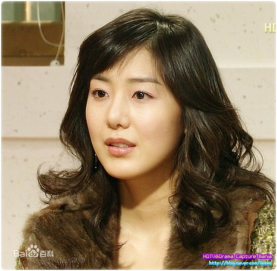 最新尹晶喜(Jeong-hee Yun)壁纸