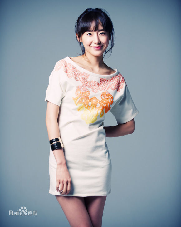 最新尹晶喜(Jeong-hee Yun)壁纸