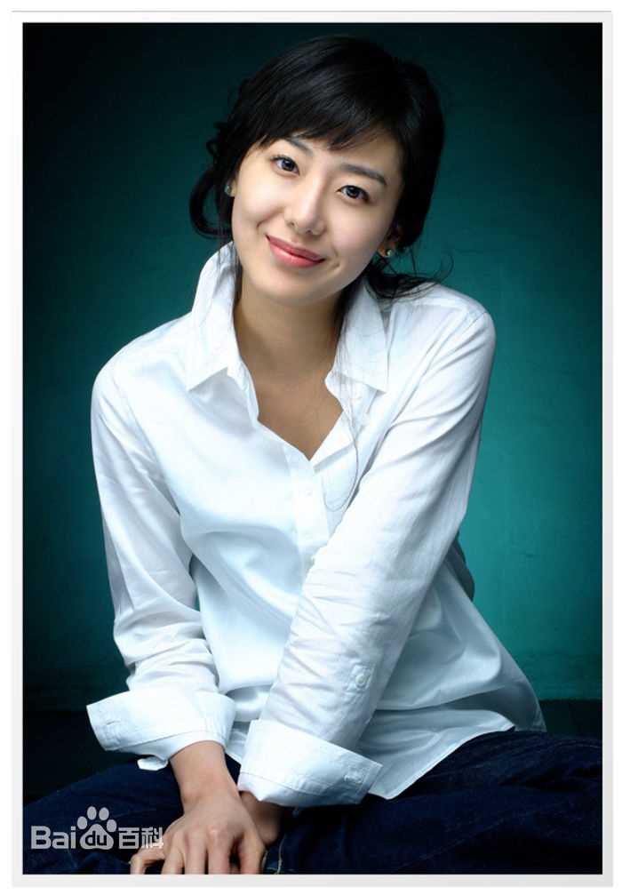 最新尹晶喜(Jeong-hee Yun)壁纸