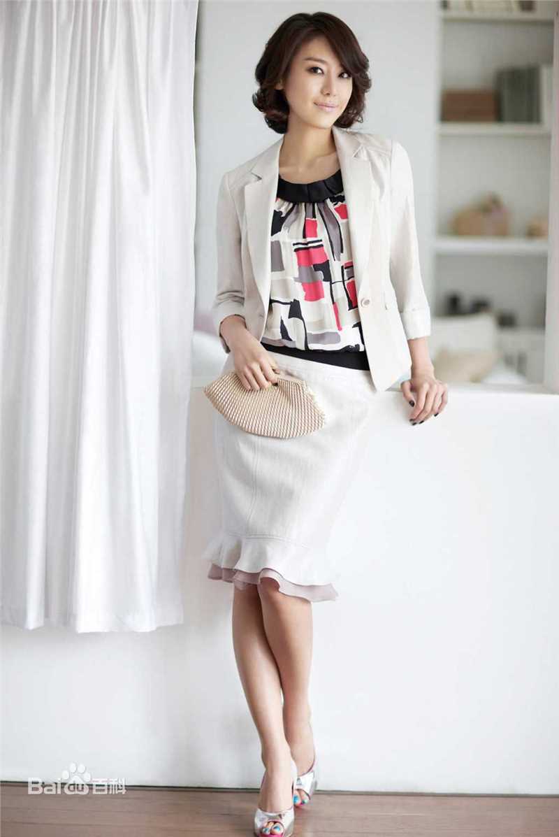 尹晶喜(Jeong-hee Yun)