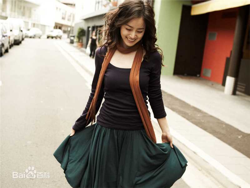 金泰希（正译）(（韩文）、Kim Tae Hee（英文）)天然美女素颜照相册